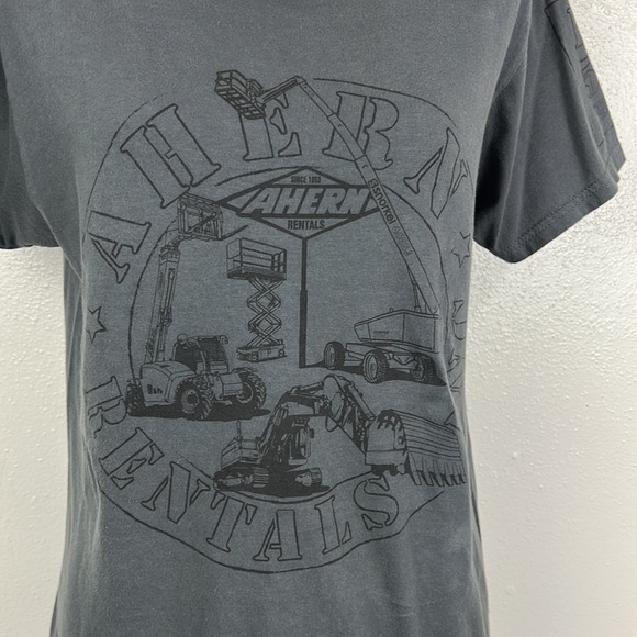 Ahern Rentals Shirt Women Medium Grey Cotton Graphic Short Sleeve Tee Adult - Picture 6 of 10